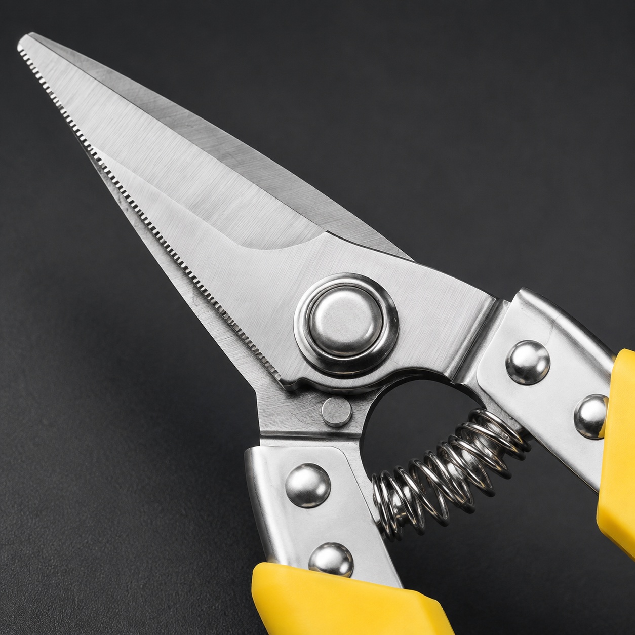 Przemysłowe nożyce lotnicze TU – Butterfly Rubber Sheet recenzja i cena